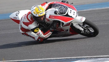 "ประวิทย์-สิทธิพร" กอดคอคว้าแชมป์ A.P. Honda Racing ที่บุรีรัมย์
