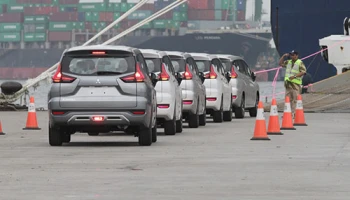 Mitsubishi เริ่มการส่ง XPANDER จากอินโดนีเซีย ประเดิมที่ฟิลิปปินส์ก่อนส่งขายในไทย