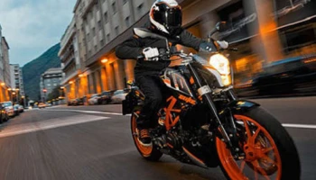 KTM Duke 125 รุ่นใหม่ เริ่มวิ่งทดสอบแล้ว