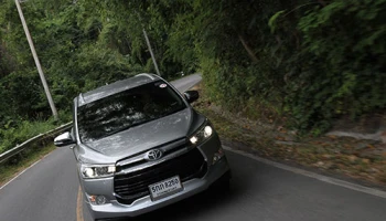 บททดสอบ All New Toyota Innova Crysta เปลี่ยน...ให้ชีวิตทุกด้านเหนือระดับ