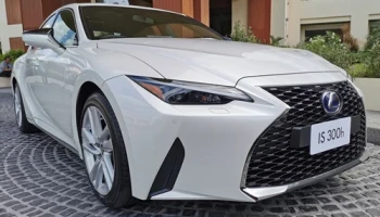 เลกซัส Lexus-IS 300h Premium MY2020-ปี 2020