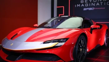 เฟอร์รารี่ Ferrari-SF90 Stradale V8-ปี 2020