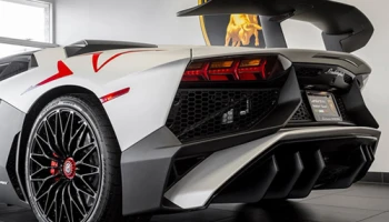 Lamborghini Aventador SVs ที่คุณต้องไม่พลาด !