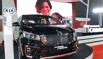 KIA Grand Carnival ตอบไลฟ์สไตล์ทุกการเดินทาง โชว์ตัวในออโต ซาลอน 2018