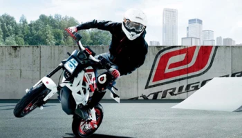 Suzuki EXTRIGGER มินิไบค์ระบบไฟฟ้า
