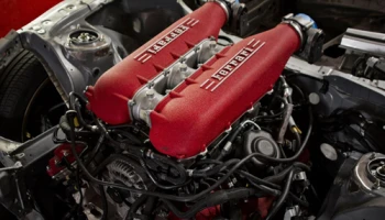 ชมคลิปเบื้องหลังปฏิบัติการโมดิฟายสุดโหด ยัดเครื่อง Ferrari V8 ใส่ Toyota GT86