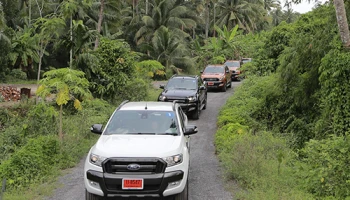 Ford นำขบวน Ranger สัมผัสวิถีชุมชนถึงสุราษฎร์ธานี พร้อมร่วมกิจกรรมจิตอาสาและอบรมขับขี่ปลอดภัย