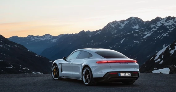 รูปภาพ ปอร์เช่ Porsche Taycan Turbo S ปี 2020