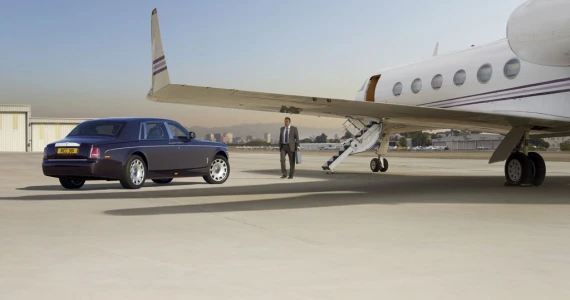 รูปภาพ โรลส์-รอยซ์ Rolls-Royce-Phantom Series II LWB-ปี 2012