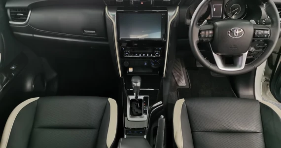 รูปภาพ โตโยต้า Toyota Fortuner 2.8 Legender 4WD AT ปี 2022