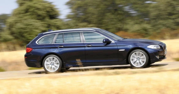 รูปภาพ บีเอ็มดับเบิลยู BMW Series 5 520d Touring Sport ปี 2011