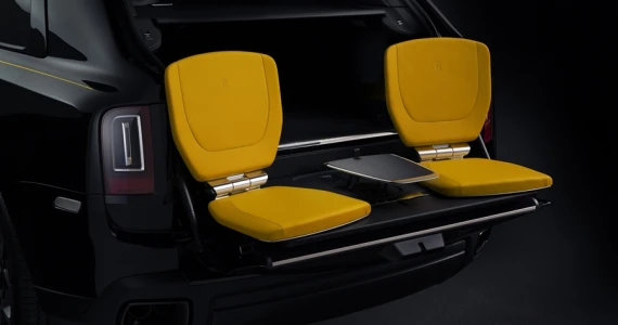 รูปภาพ โรลส์-รอยซ์ Rolls-Royce-Cullinan Black Badge-ปี 2022