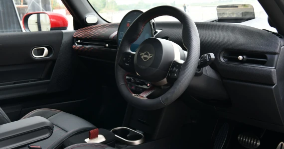 รูปภาพ มินิ Mini John Cooper Works 3-Door Hatch ปี 2025