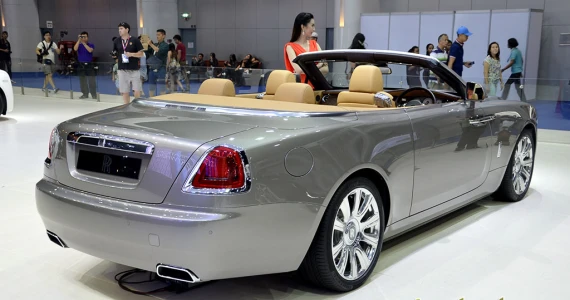 รูปภาพ โรลส์-รอยซ์ Rolls-Royce-Dwan Standard-ปี 2016
