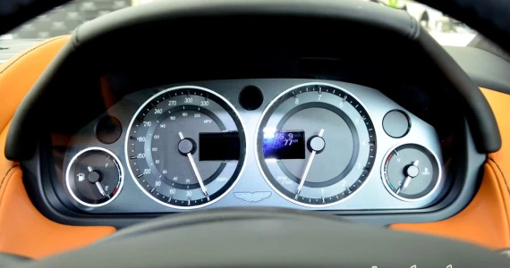 รูปภาพ แอสตัน มาร์ติน Aston Martin Vantage S ปี 2014