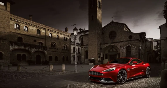 รูปภาพ แอสตัน มาร์ติน Aston Martin Vanquish Coupe ปี 2013