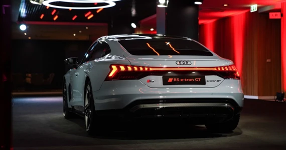 รูปภาพ อาวดี้ Audi e-tron GT quattro ปี 2021