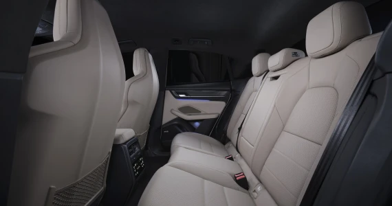 รูปภาพ ปอร์เช่ Porsche Macan Turbo ปี 2024