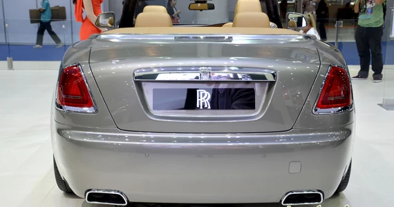รูปภาพ โรลส์-รอยซ์ Rolls-Royce-Dwan Standard-ปี 2016
