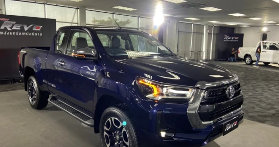 รูปภาพ โตโยต้า Toyota Revo Smart Cab 4X4 2.4 Mid ปี 2022