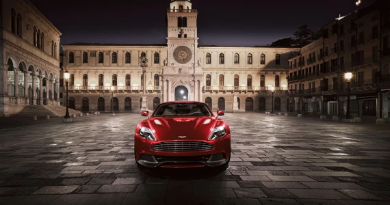 รูปภาพ แอสตัน มาร์ติน Aston Martin Vanquish Coupe ปี 2013