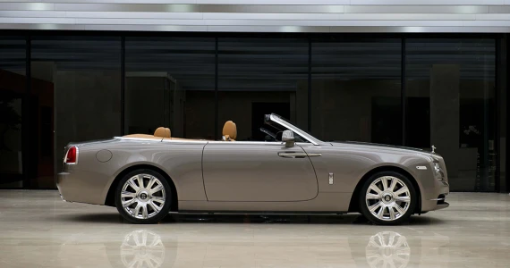 รูปภาพ โรลส์-รอยซ์ Rolls-Royce-Dwan Standard-ปี 2016