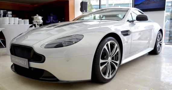 รูปภาพ แอสตัน มาร์ติน Aston Martin Vantage S ปี 2014